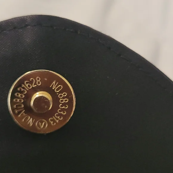 Little black sequined purse. Used once for a wedding. Measurements attac… - Picture 8 of 10